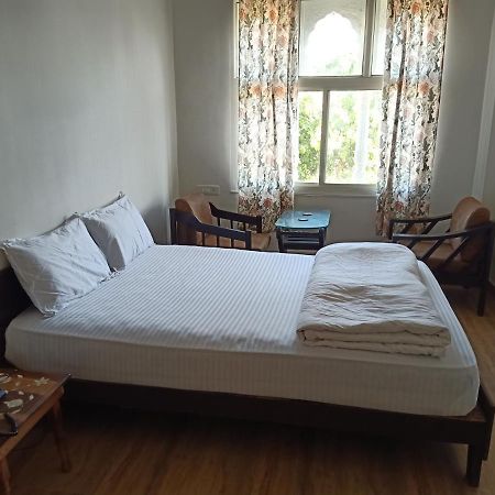 מלון סוואי מדופור Hindupura Residency מראה חיצוני תמונה